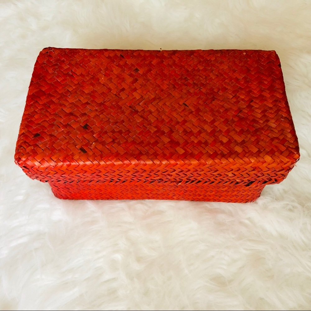 Small Weaved Rectangular Container - Picture 12 of 15